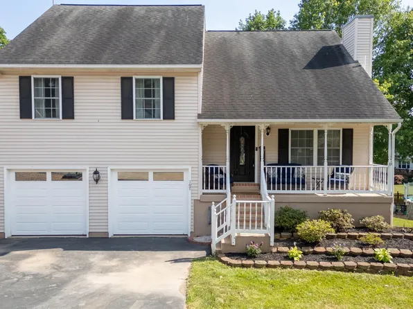 107 Shipley Ave, Mount Airy, MD 21771