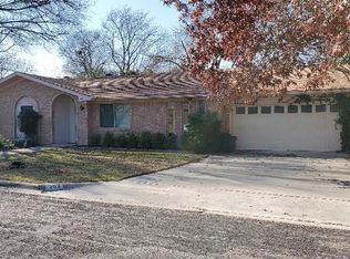 302 Live Oak Dr, Harker Heights, TX 76548