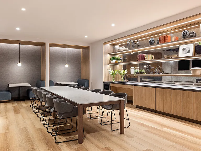 255 E 39th St #Penthouse 3B — Photo 20