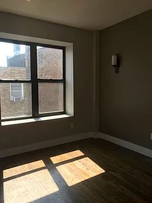 Rented by Premier Metro Realty Corp | media 18