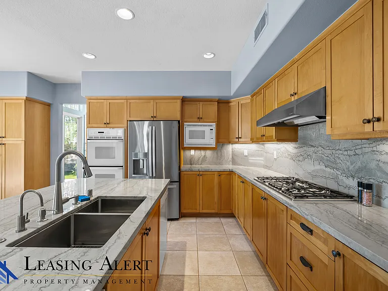 23367 Camford Pl — Photo 7