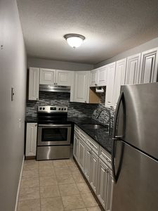 17 Silvestri Cir, Derry, NH, 03038