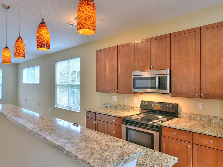 Grandview Village Apartments — Photo 20