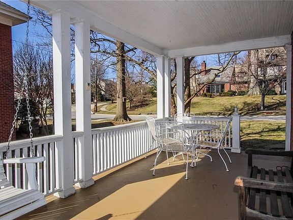 2nd image of 421 Jefferson Dr