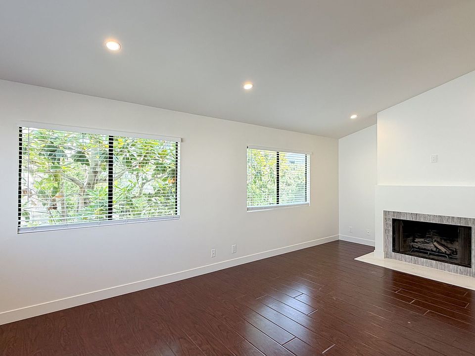 1st image of 2438 Myrtle Ave #B