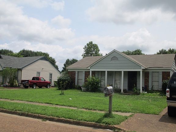2nd image of 2728 Van Leer Dr