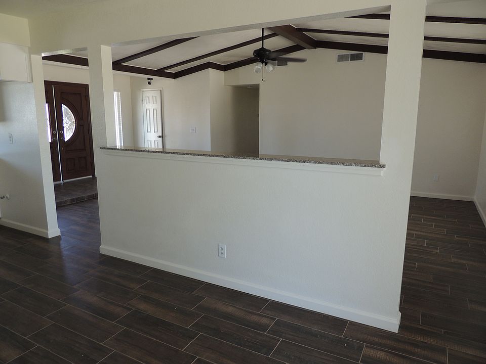 2nd image of 2895 N Hayes Ave