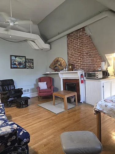 475 Summit Ave Photo 1