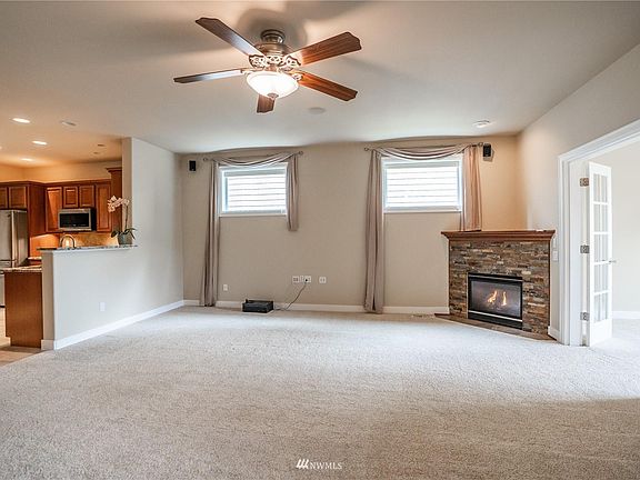4th image of 3631 Kinsale Ln SE