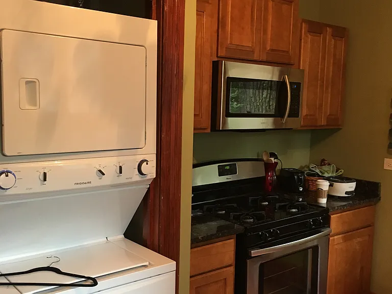 711 Emerson St #2 — Photo 2