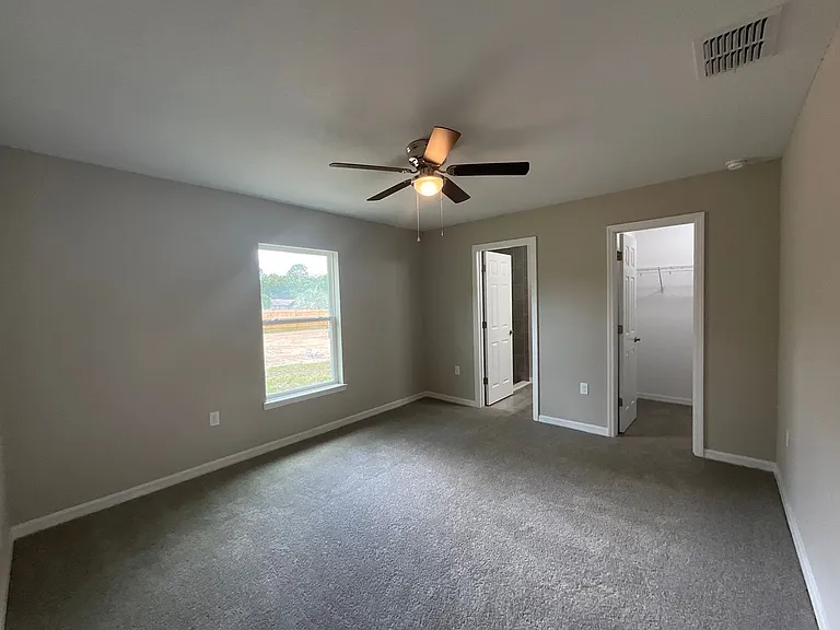20052 SW Marine Blvd — Photo 10