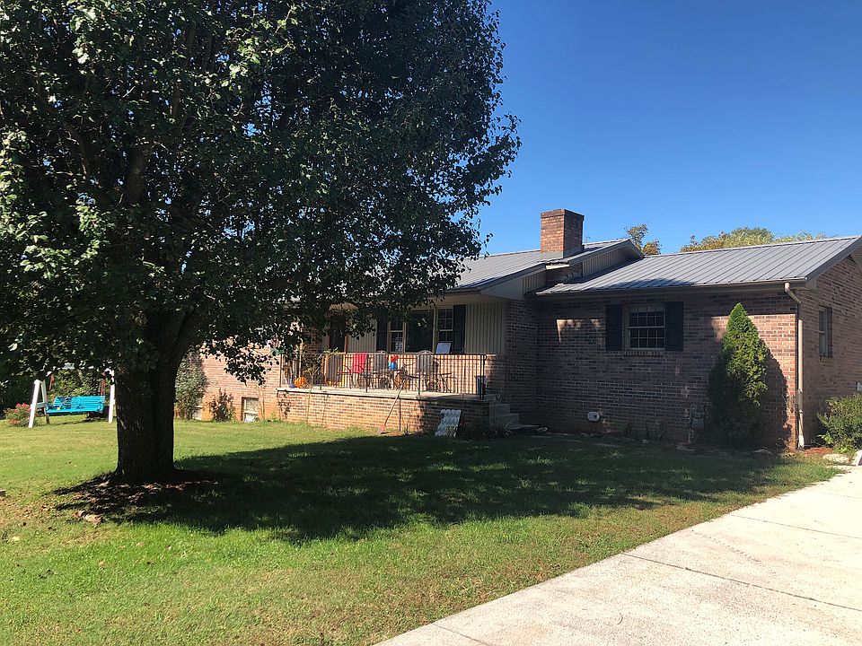 1st image of 5029 Cloverdale Ln