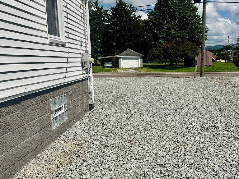 1537 Mount Pleasant Connell Rd — Photo 20
