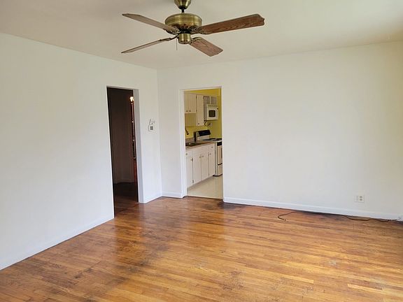 4th image of 396 S Dearborn Ave