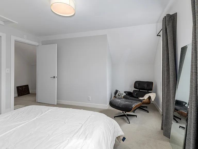 46 Caroline Pl NE — Photo 15