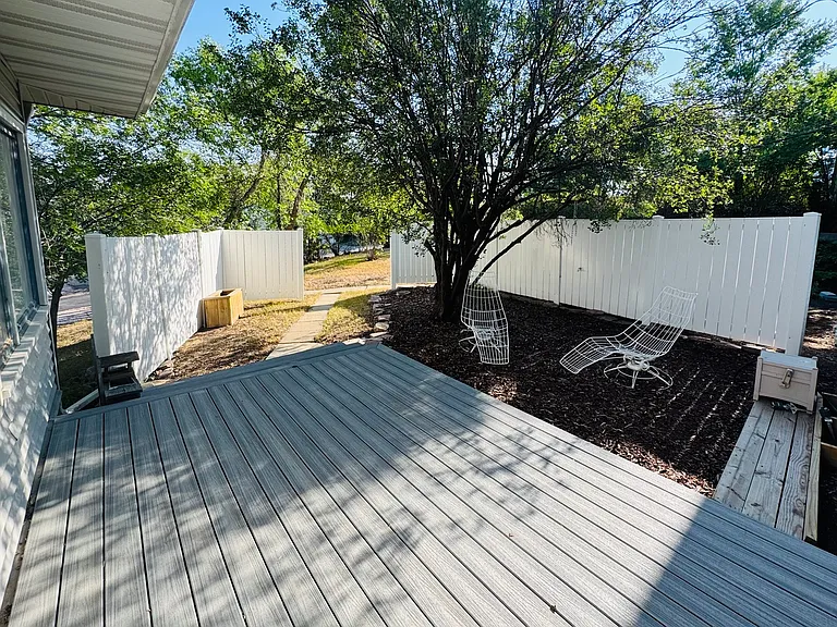 728 Saint Charles St #1 — Photo 21