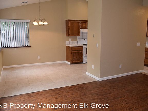 5th image of 19 Bishopgate Ct