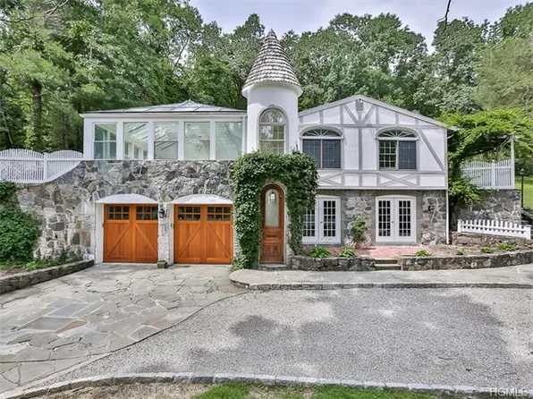 922 Old Post Rd, Bedford, NY 10506