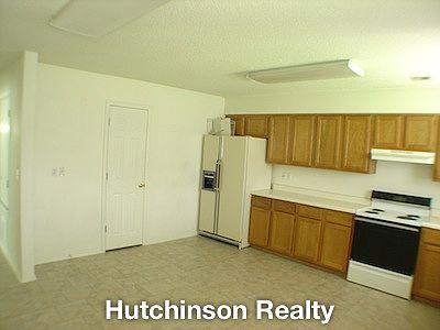 5th image of 62 Holly Dr #A