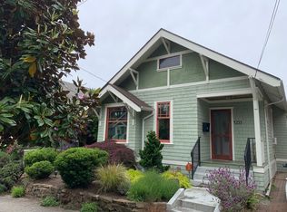 4233 Interlake Ave N, Seattle, WA 98103