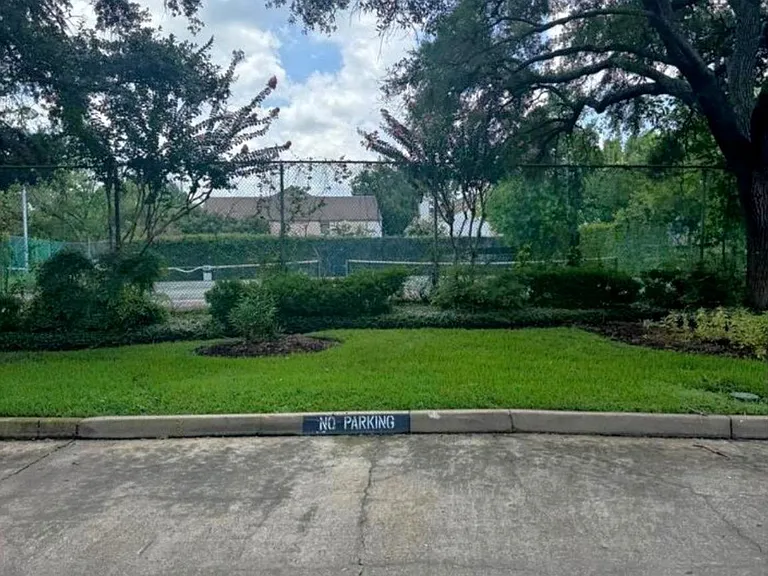 10051 Westpark Dr #261 — Photo 18