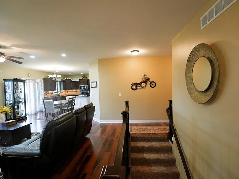 14820 Horton Ave — Photo 17