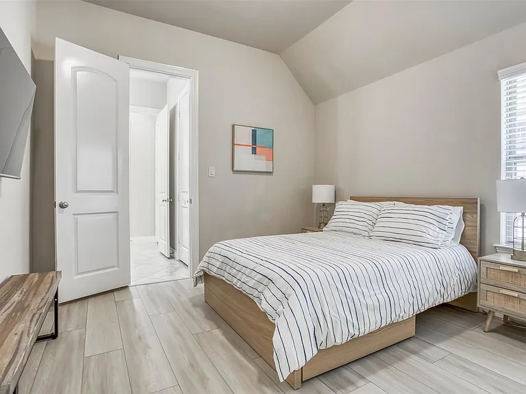 29114 Davenport Dr — Photo 33