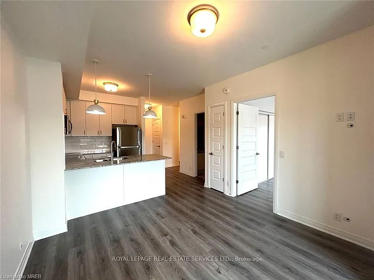128 Grovewood Cmn #202 — Photo 16