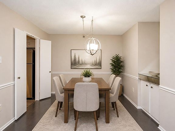 5th image of 15100 Interlachen Dr #4110