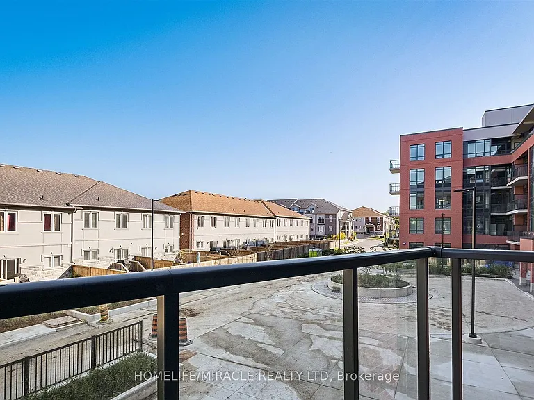 1010 Dundas St E #220 — Photo 15