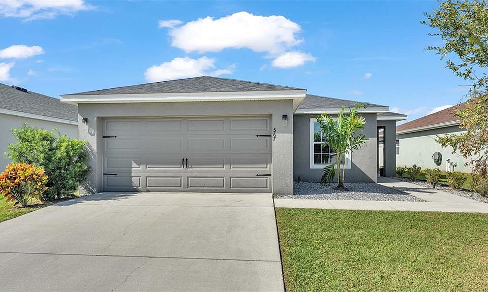 1st image of 567 Lorient Dr