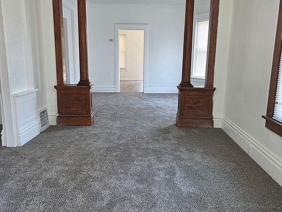 3rd image of 1810 N New York Ave