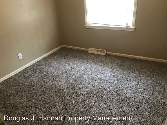 4th image of 8606 Cambridge Ave