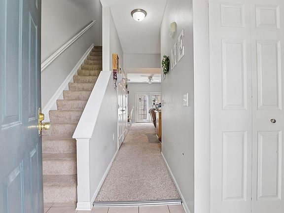 4th image of 707 Pondview Dr #36