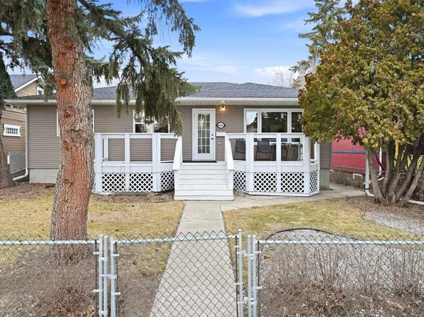 4624 49th St, Red Deer, AB T4N 1T5