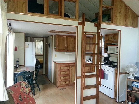4th image of 29 Lakeshore Dr