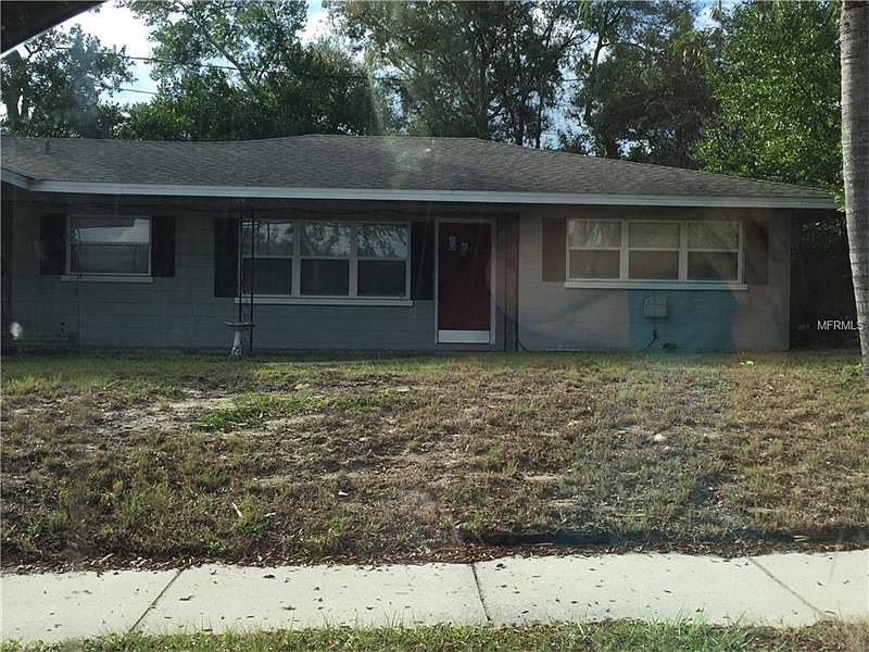 2nd image of 627 Hollingsworth Rd