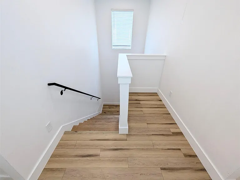 4913 Fisk St — Photo 14