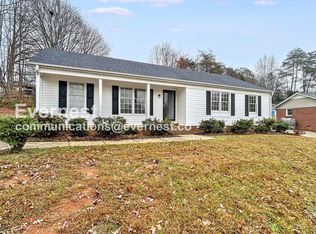 561 Brightsfield Ct, Rural Hall, NC 27045