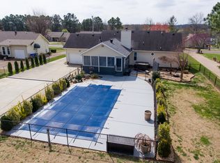301 Rachel Ct, White House, TN 37188