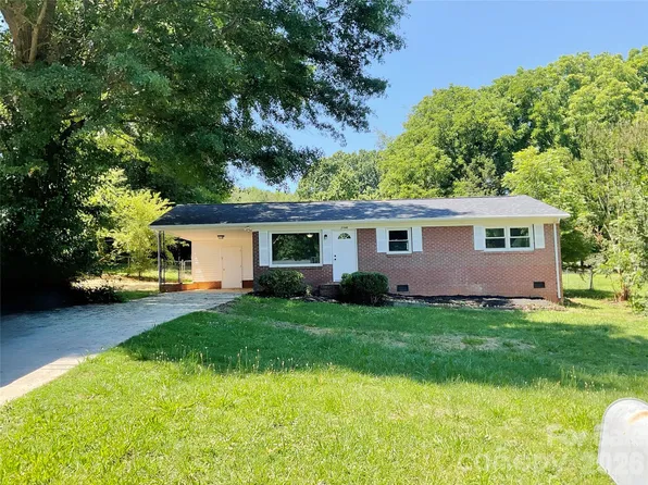 2346 Woodleaf Dr, Gastonia, NC 28052