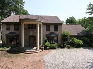 237 Harbor Acres Rd, Port Washington, NY 11050