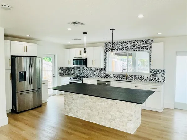 924 SW 11th St, Boca Raton, FL 33486