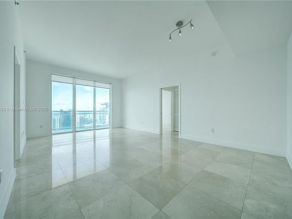 3rd image of 950 Brickell Bay Dr APT 4805