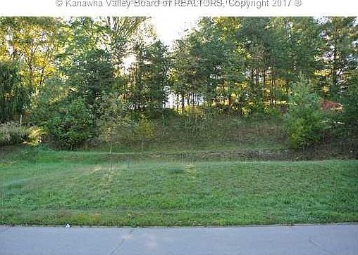 1st image of 305 Woodbridge Dr