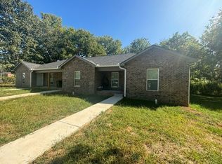 1014 Smith Ave, Lawrenceburg, TN 38464