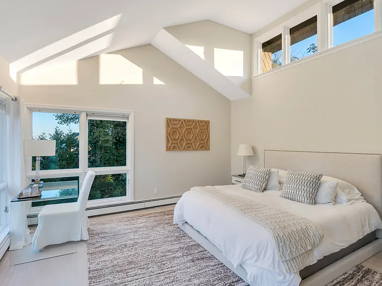 1055 Bay Home Rd — Photo 30