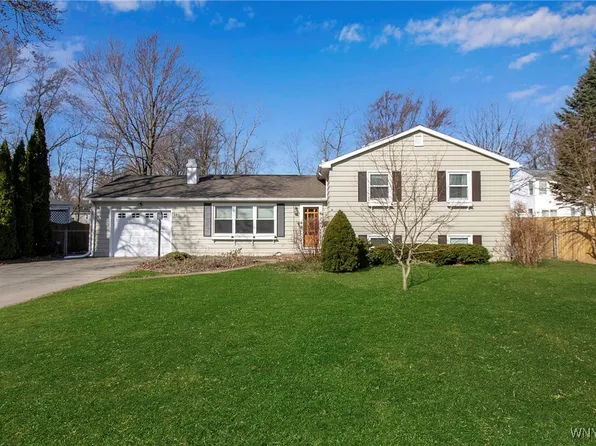 455 West Ln, Lewiston, NY 14092