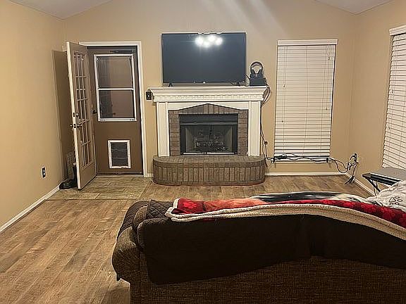 5th image of 301 Juniper Dr