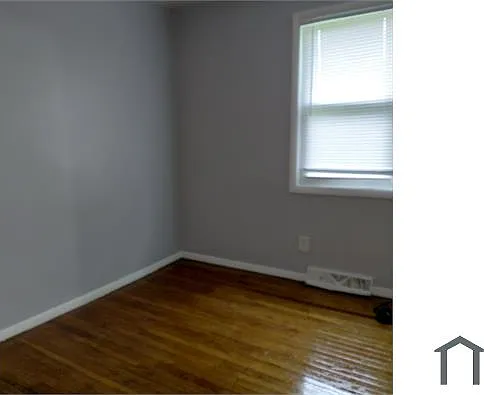 48 Poplar St — Photo 8